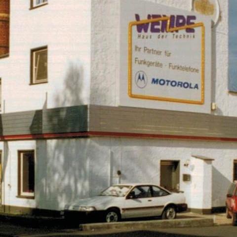 1993 - Das erste Produktionsgebäude Gründung WeTech 1987